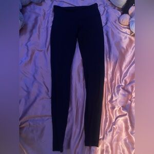 black lululemon leggings